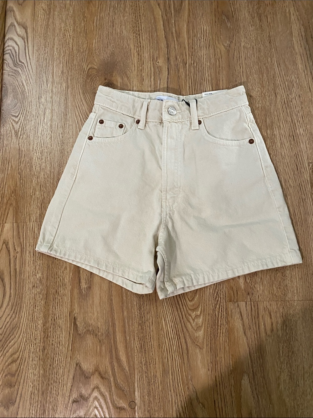 Neutral High-Rise Cotton Shorts - Cream
